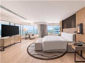 马尼拉康莱德酒店卧房家具套装